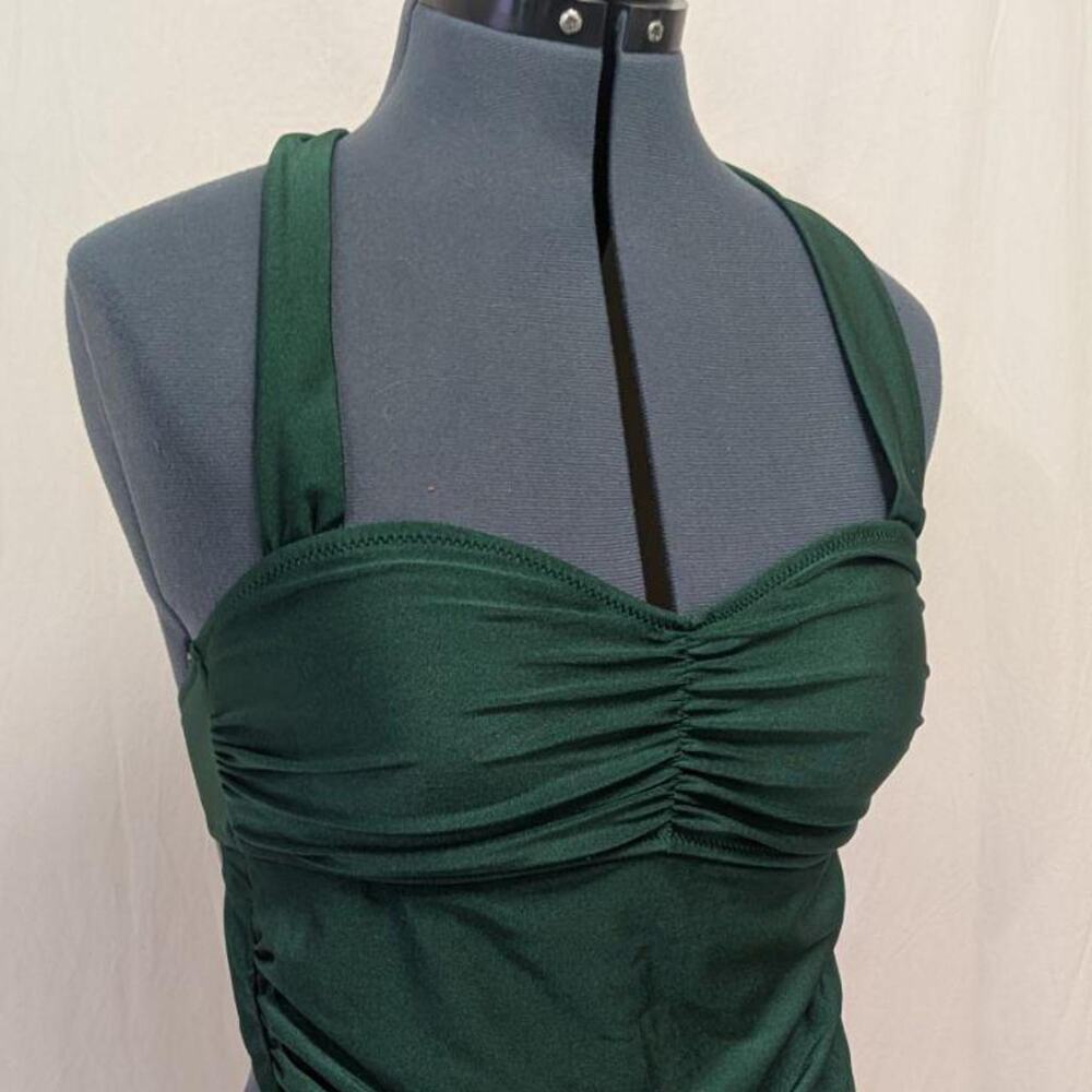 NWT Cupshe emerald green ruched halter one‑piece swimsuit, size M